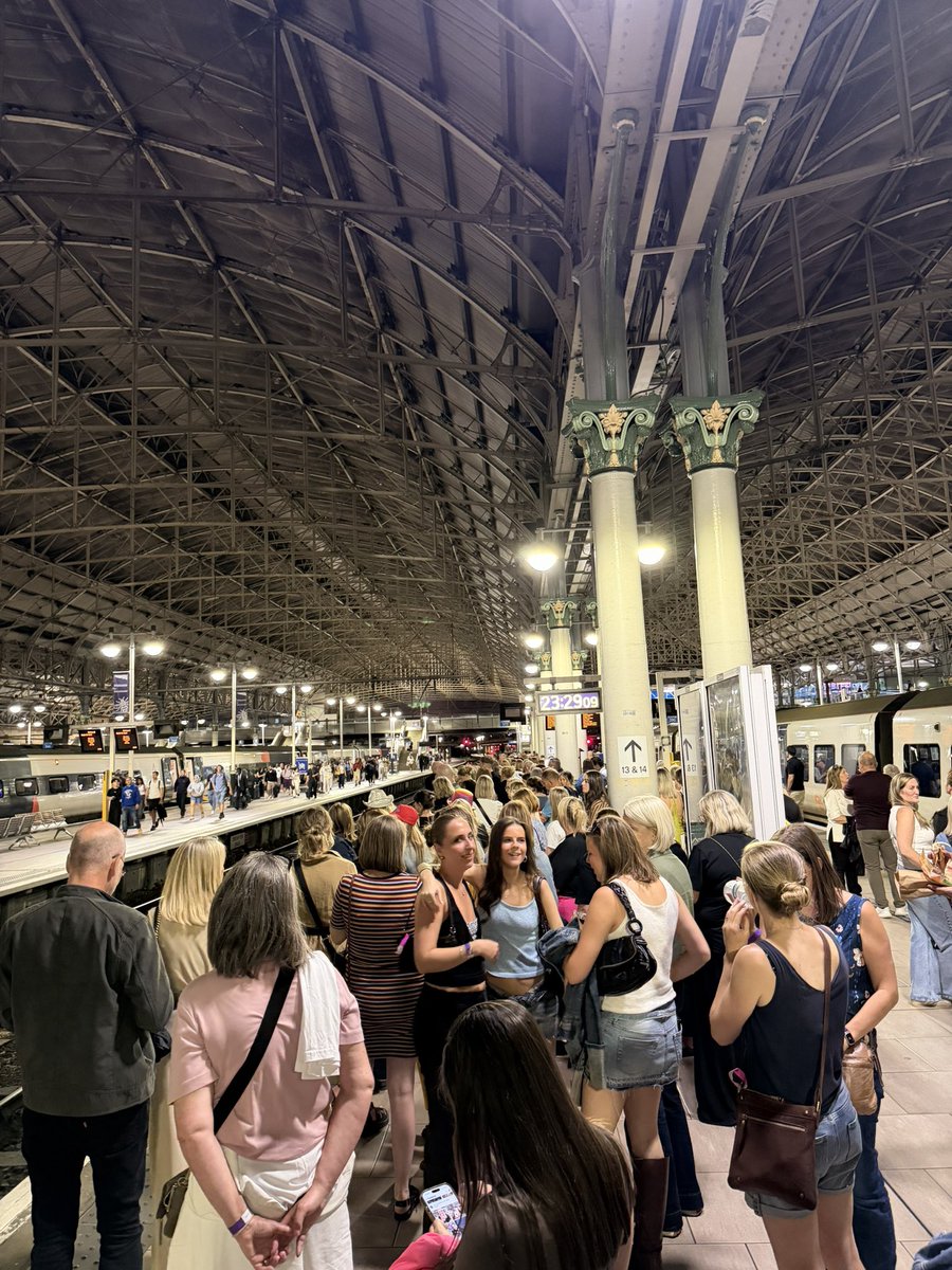 grantholmes1994's tweet photo. Last train to Stockport from Man Piccadilly is at 23:36 on a Friday night. This is a thriving night economy city. Passengers with accessibility needs don’t have a hope in hell it’s demeaning to everyone. The trains need to run later @northernassist @networkrail @NetworkRailMAN https://t.co/rjUC3ysITu