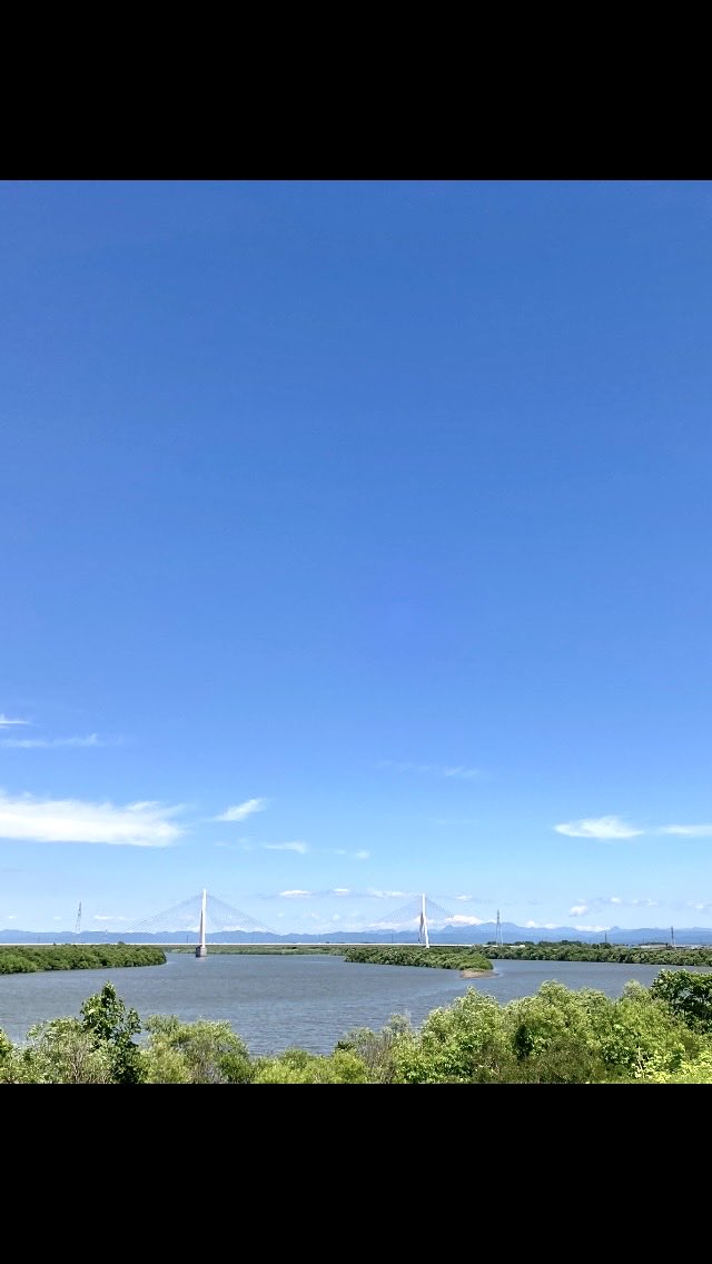 Riiku40's tweet photo. #羽生クラスタ空部

今朝は曇り空☁️
以前撮った朝陽と青空のお写真を

ジスランのインタビューを見て
思い出すのが平昌OP

大怪我をしながら臨んだ平昌OP
祈り信じて待った3ヶ月

命懸けの見事な演技と連覇に
感動で涙が止まらなかった😭

#羽生結弦 選手は私達ファンの誇り
唯一無二の尊い存在です https://t.co/KQCMgksJEg