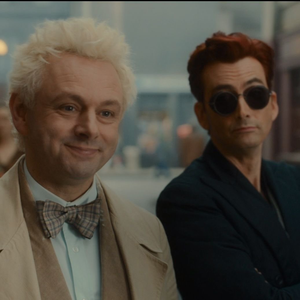 laurchandyvis's tweet photo. also like. is anyone listening (yes it's mainly the hair colours but #idc i am making this connection) https://t.co/66QOUnXftX