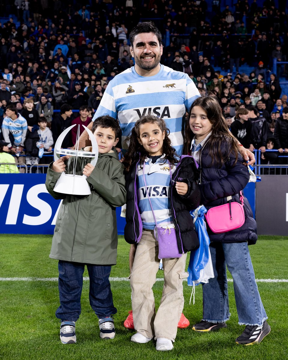 lospumas's tweet photo. ¡Momentos únicos! 🥹

¡Feliz día del padre! 💪 https://t.co/o84fzb6kjK