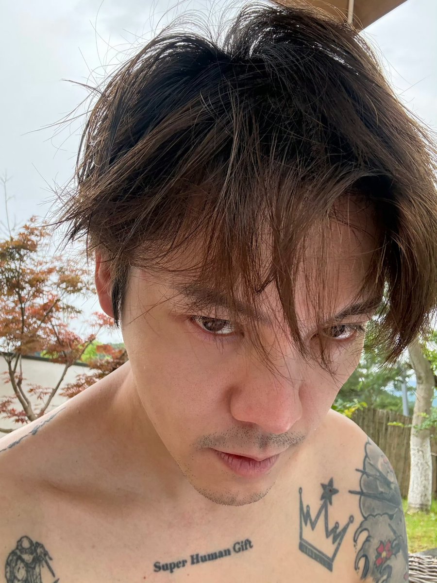 Williamchanfans's tweet photo. 20260619 威廉 weibo update❤️
#陳偉霆 #ウィリアム・チャン #陈伟霆 #WilliamChan #williamchanwaiting https://t.co/WH2qX23s86