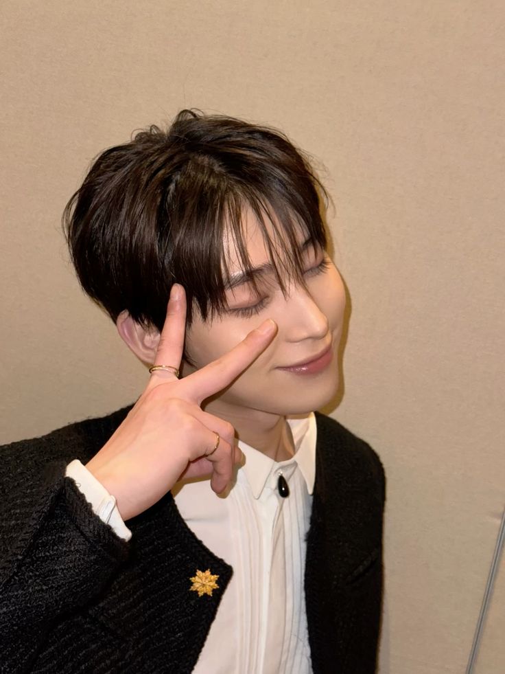 su_no_light's tweet photo. 최애영업 https://t.co/Gq0h0JAo4r