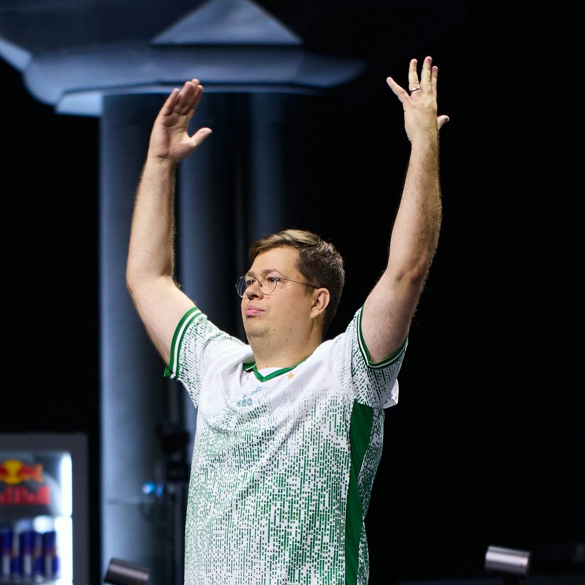 Gaules's tweet photo. GOD KARRIGAN!!! https://t.co/eYFEkFuldE