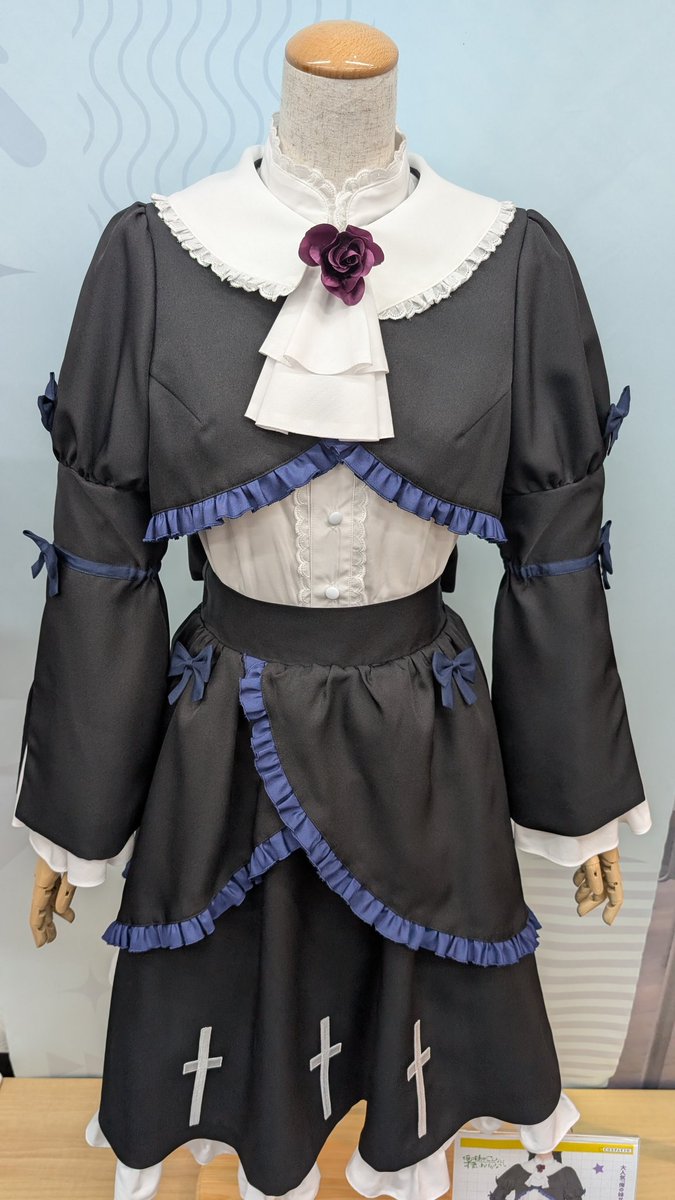 cherrycostume's tweet photo. 黒猫の高級衣装展示を見に来ました🌹
これは…良い…🤤 https://t.co/gSM5robLSL