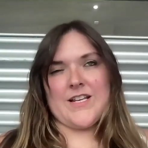 BGrizzy1989's tweet photo. The reason Supergirl is going to bomb is because this is who they made it for... https://t.co/kTBsaBBuCS