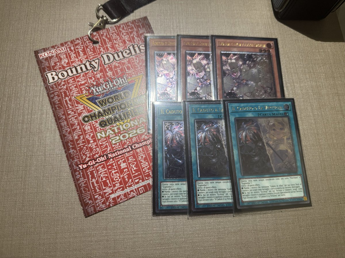 eldanonano's tweet photo. Italian nationals tomorrow so I’ll use this post as a thread

Also got some shiny cards🙌 https://t.co/BASI7gsU9a