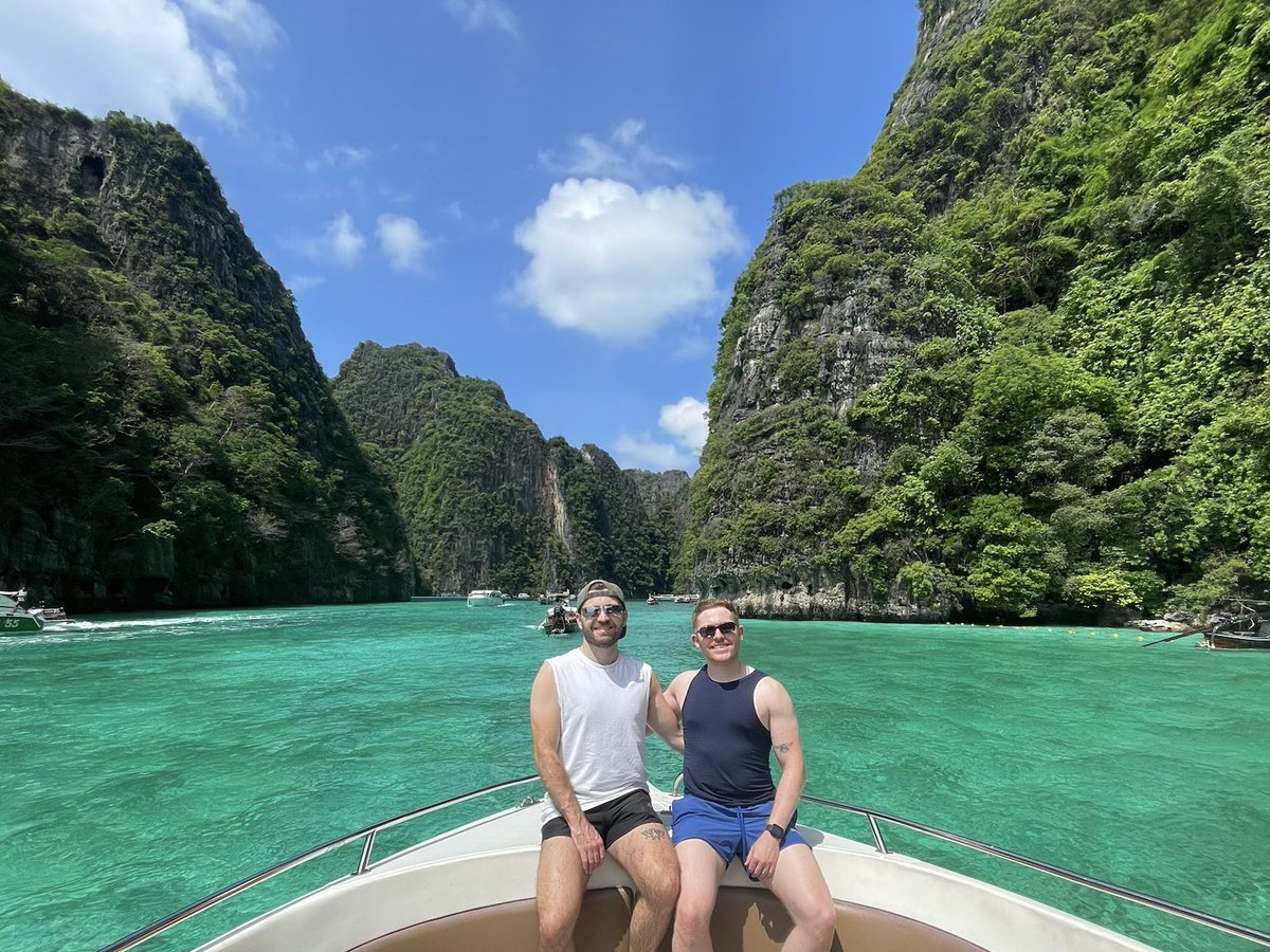 lukeyyyo's tweet photo. krabi and phi phi island ���🐚 https://t.co/EwVQqOHwyT