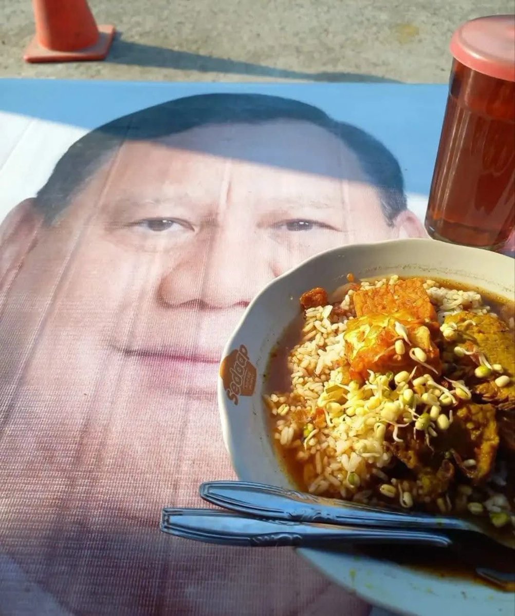 qilmebae's tweet photo. Sarapan bg https://t.co/RXc13C1r3x