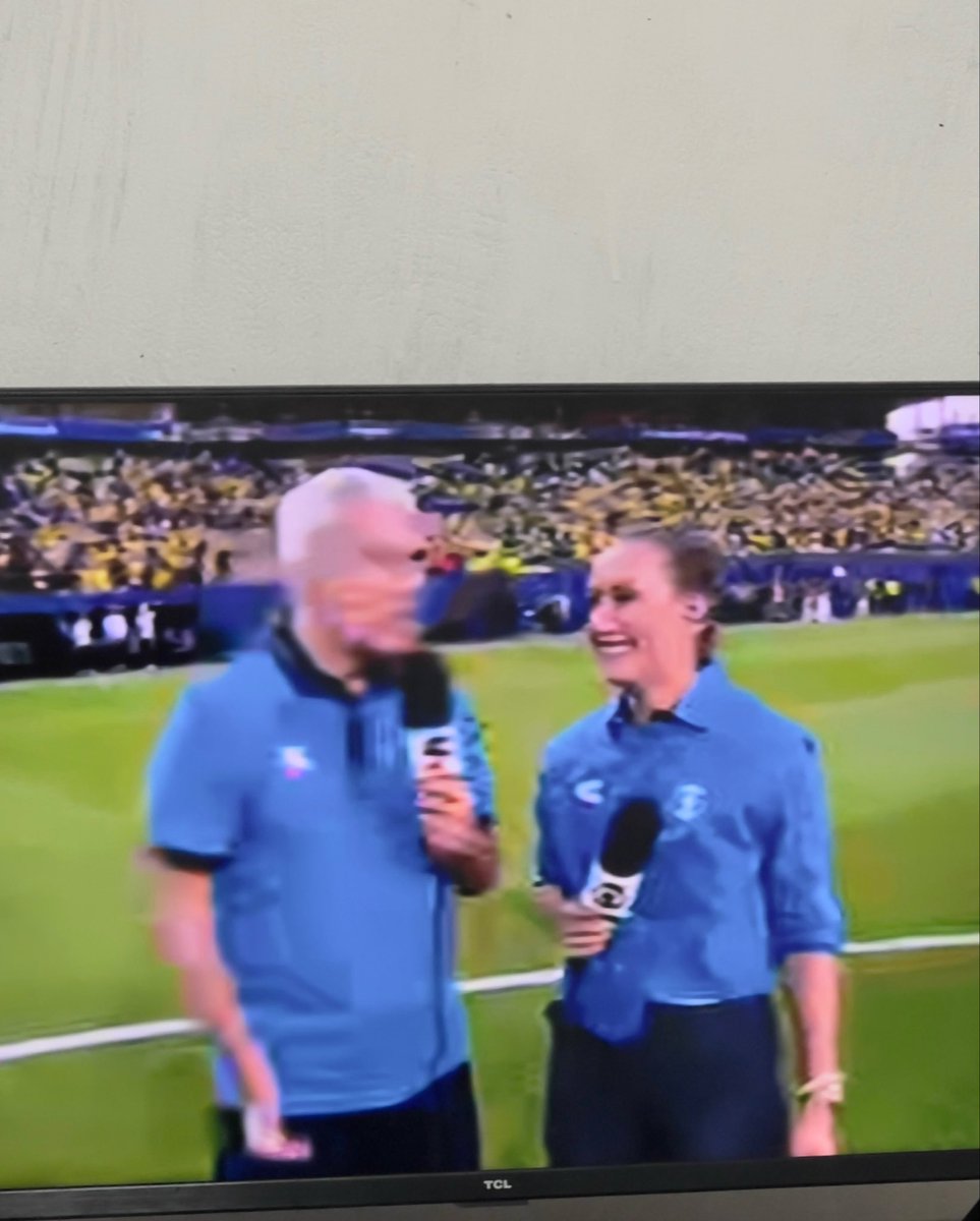 anas_dly's tweet photo. A Globo: ninguém tem uma transmissão melhor que a nossa

A qualidade da imagem ao vivo: https://t.co/Ua5mi1mwxh