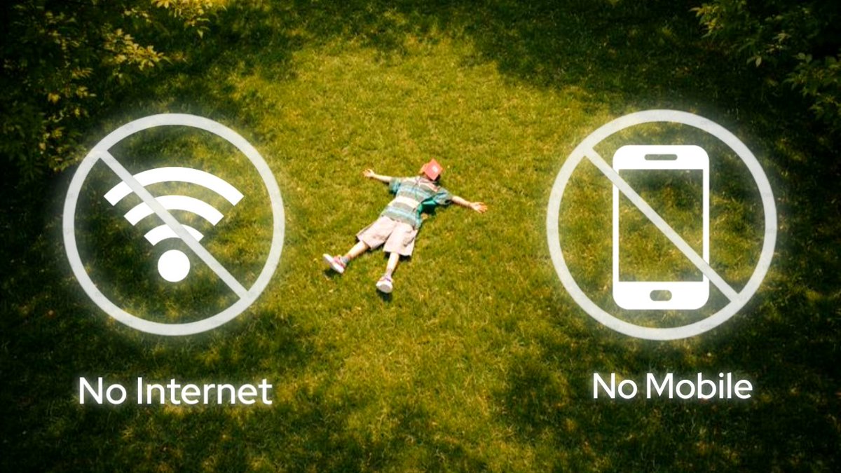 NovaXCode's tweet photo. Be honest,

How long could you survive without your phone and the internet?

Me: 10 mins 👀 https://t.co/uLy39M7Q3k