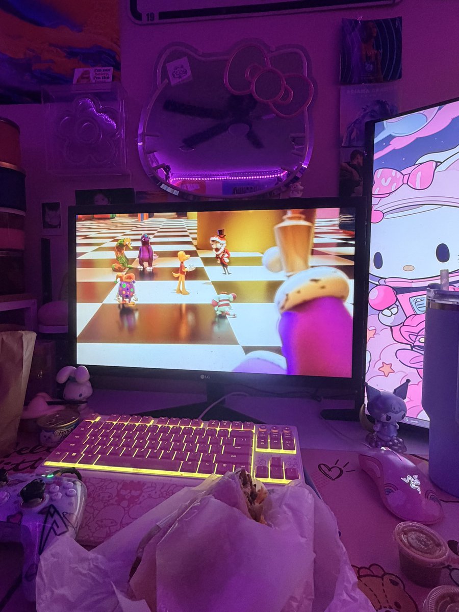 yazzyer's tweet photo. finally watching digital with my fav person<3 https://t.co/oAqTfL5oC1