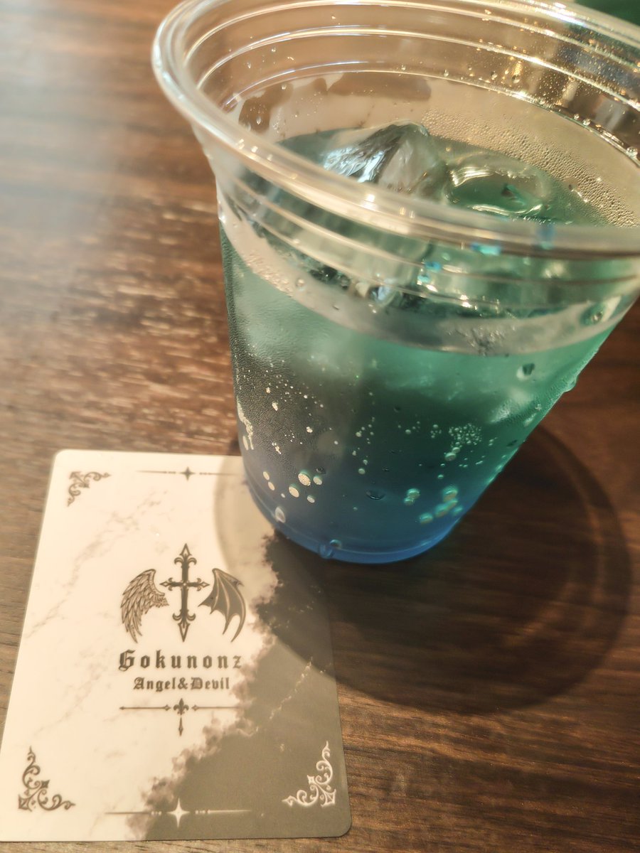 Koo_KMT's tweet photo. カフェイベ🍻
#天使と悪魔のんず0620 https://t.co/8Y8CPBGzsn