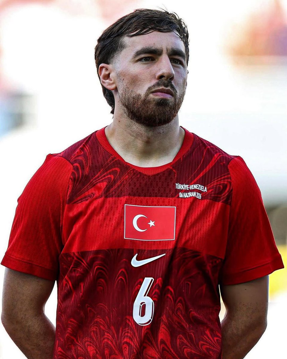 furkanngulsen's tweet photo. 86 dakika ısrarla oyuna alınmayan Orkun 88’de maçın en iyi pasını attı, adaletiniz var mı beyler ? https://t.co/nEQkxXQczR