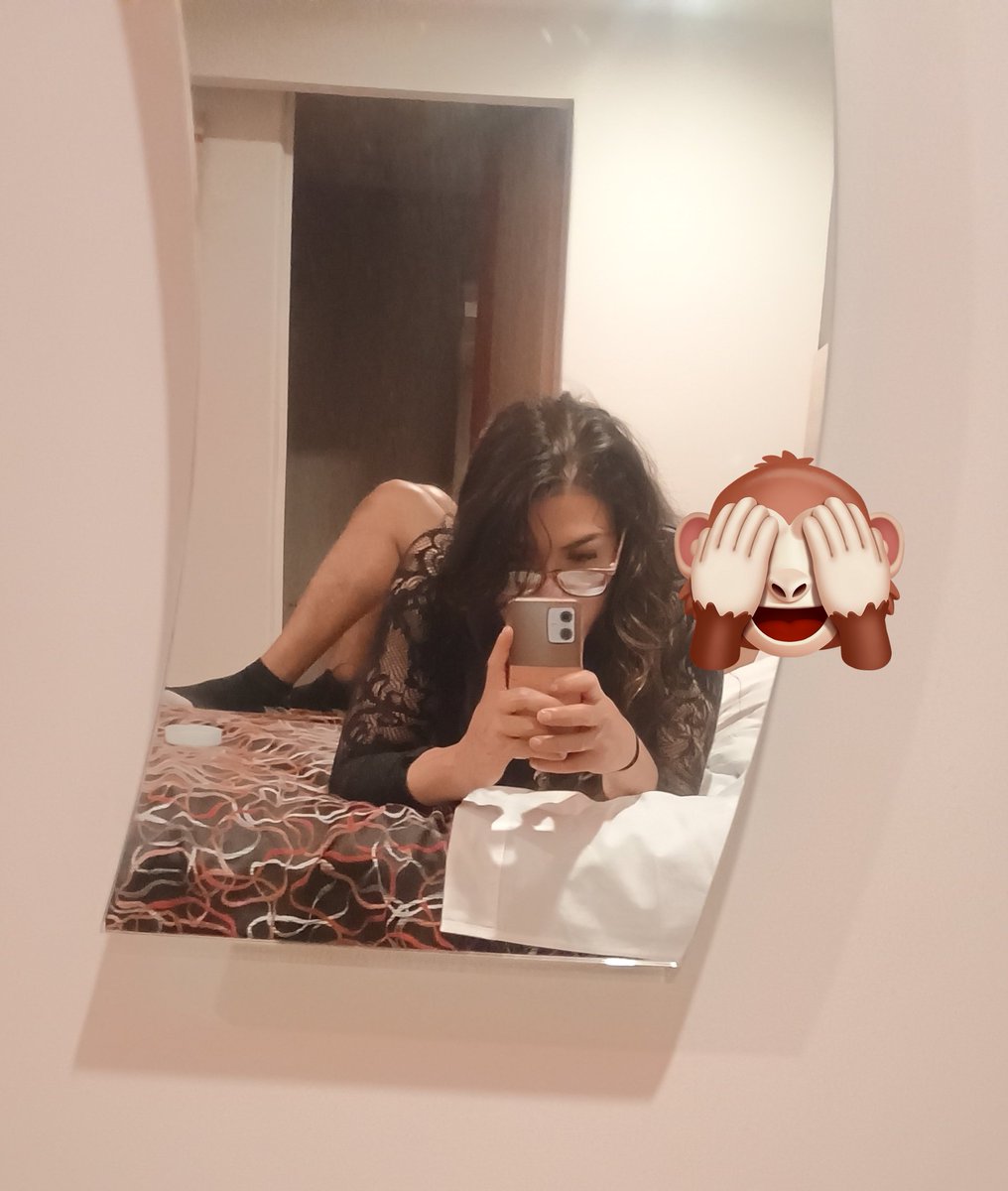 Jennife46840153's tweet photo. Disfrutando este viernecito  lluvioso y lo que me llovió fueron bendiciones 😋😋 https://t.co/CgsQtzNDpI