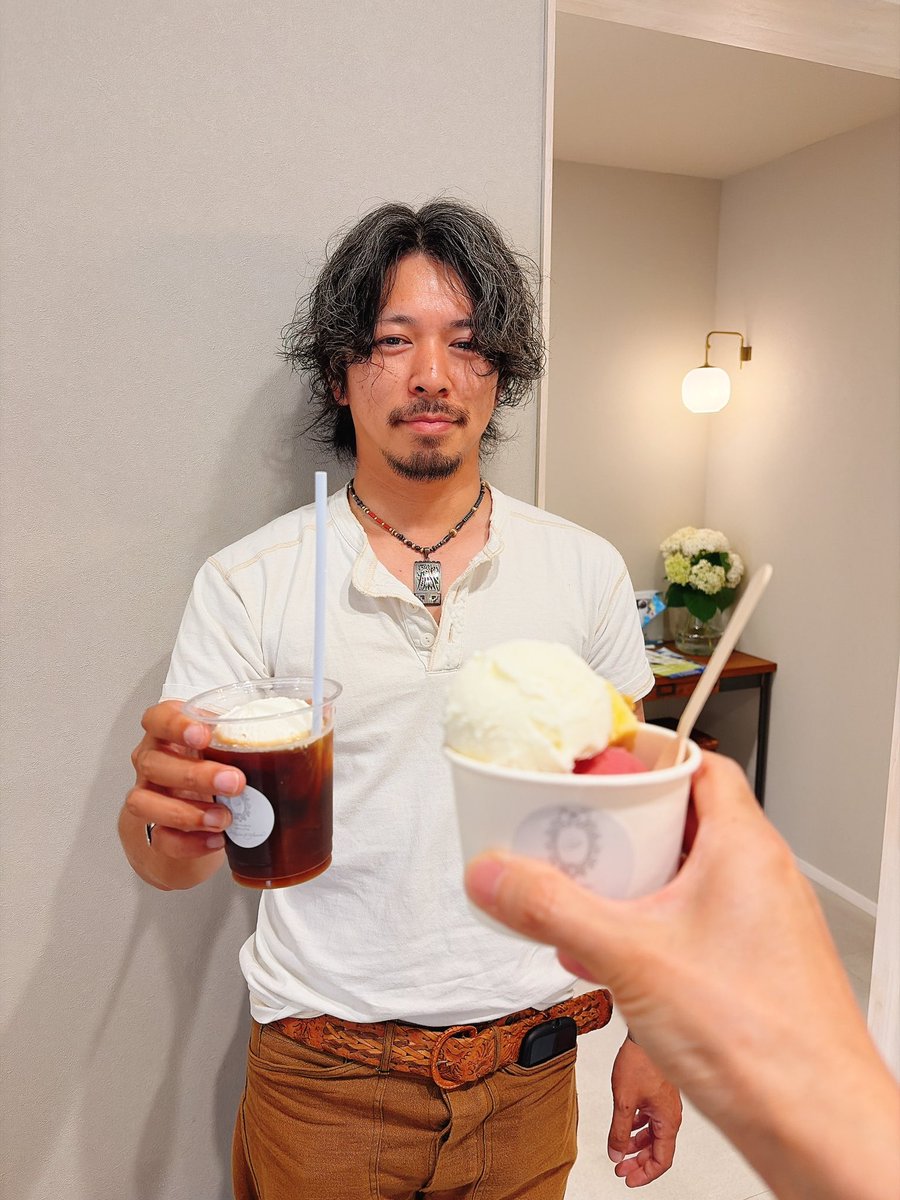 kMerrickBBQ's tweet photo. 今日はライブです。 https://t.co/wPpRg22092