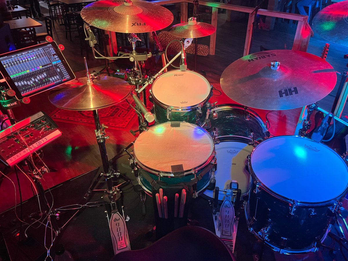 Andrew_Pottie's tweet photo. Always a pleasure to bring out my Rogers kit! https://t.co/f5ZjuuQJvj
