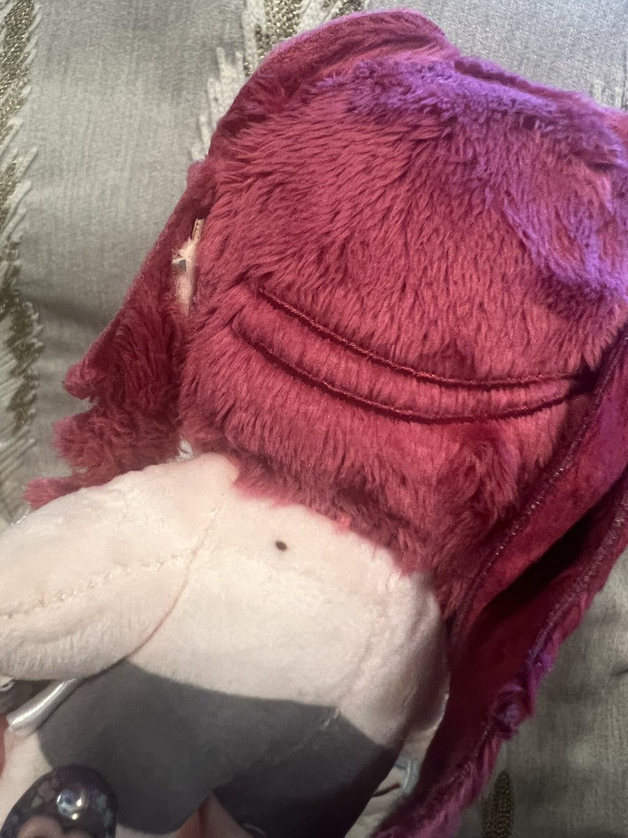 Nekosuke19's tweet photo. いつぬい届いた〜〜〜〜〜😭可愛すぎる
ピアス確認したけど確かになかった…が、毛量エグめで見えなくね？？？？？となり特に交換しない事にした🙋‍♀️
それよりもホクロに驚き感動した🫨🫨🫨 https://t.co/gWOACQWpZ7
