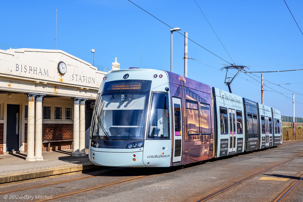 BPL_Transport's tweet photo. Happy Saturday! ☺️

Today is Fleetwood Carnival🎉 Services 1, 2, 5 and 14 will be on diversion around the area from 11.15am until 2.45pm🚍

Check our service updates page for up to date travel information.📲https://t.co/tobEk6fQKD

📷Gary Mitchell https://t.co/gC8GzcGNiB