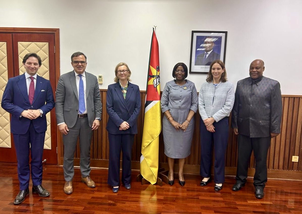 CCordeiro_EU's tweet photo. It’s always a joy to return to Mozambique! This week’s working visit gave me the chance to reconnect with government counterparts and local actors, with productive discussions on strengthening the partnership with the EU. Khanimambo! 🇲🇿🇪🇺@EUMAMMozambique @EUinMoz 
#EUMozambique https://t.co/68mb9Mz9T3