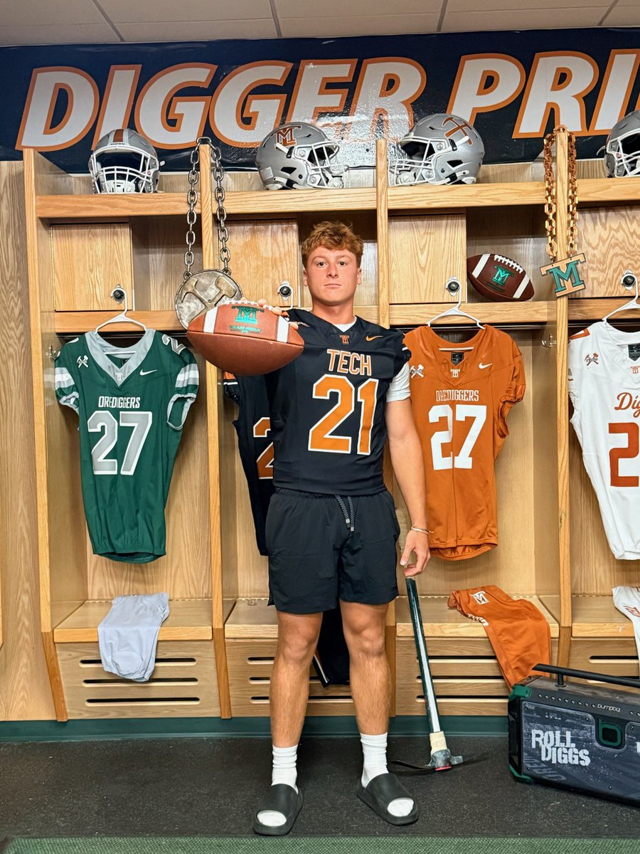 CohenFelber's tweet photo. Had a good day competing at QB and LB at Montana Tech elite camp in Butte Montana. Learned new skills from the coaching staff and excited to get back in Butte for a game in the fall. Thanks @CoachKyleSamson again for the invite! #FAMILY 
@MonTechFootball @CoachMAllenFB @CoachTravisDean 
@KodyTorgerson