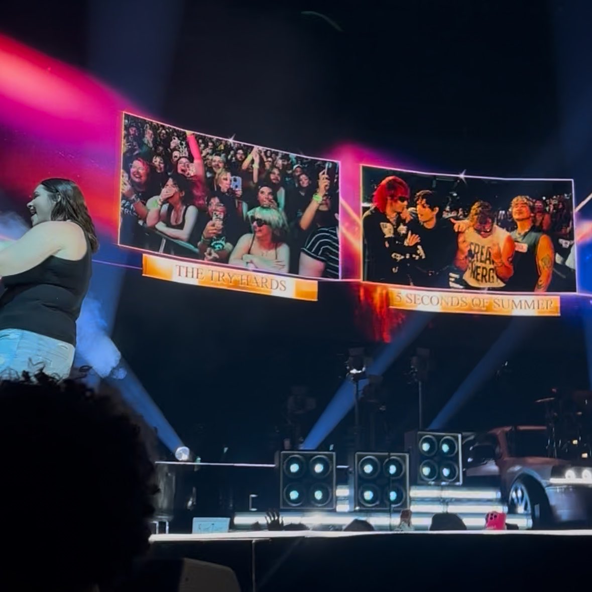 spookyqueer's tweet photo. THE WAY IN WHICH @brrookebaker AND I WERE PART OF "THE TRY HARDS" !! WE WERE ROBBED OF OUR BOYBAND AWARD, TF ?? DO YOU KNOW HOW TO FIGHT, @5SOS ??? https://t.co/5chVNVShr3
