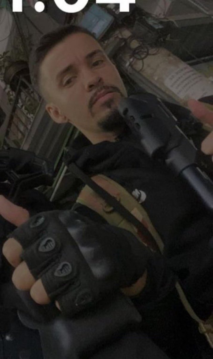 pirejedu's tweet photo. Jogador e LC seu segurança , jogador jogador vive atravessando o Pinheiro  tem uma marmita lá , jogador é responsável pela morte do menor ,nós vai te buscar em casa seu bosta . https://t.co/qYGRKdVE8S