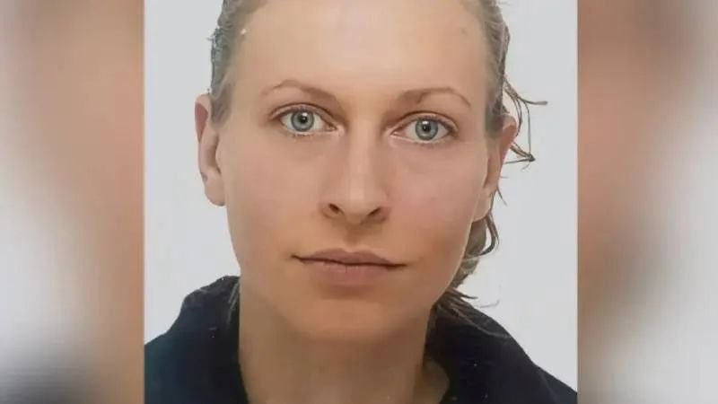 kendinerdogan's tweet photo. Gazeteci Eva Maria Michelmann serbest bırakıldı

HTŞ tarafından Ocak ayında Rakka'da kaçırılan gazeteci Eva Maria Michelmann, serbest bırakıldı. Eva bugün Almanya'ya döndü. https://t.co/upCVHQLnVS