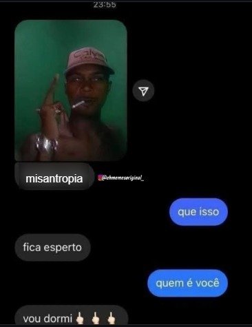 ELiviaMesmo's tweet photo. Eu estou em completo ódio! Eu já tava CAPOTADA e MEDICADA, eu finalmente tinha conseguido DORMIR NESTE KRL!! 
Agora estou a quase 30 minutos me tremendo e tentando explicar pra mim mesma que não tem por que entrar em crise agora.
ODEIO TODOS ODEIO ODEIO ODEIO https://t.co/XA8e3kEe5K
