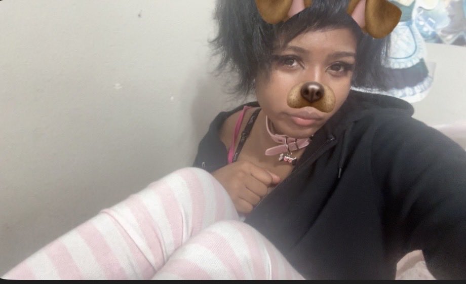 222Vampkitty's tweet photo. Woof #femboy🤤 woof woof https://t.co/r86JAxxRB5