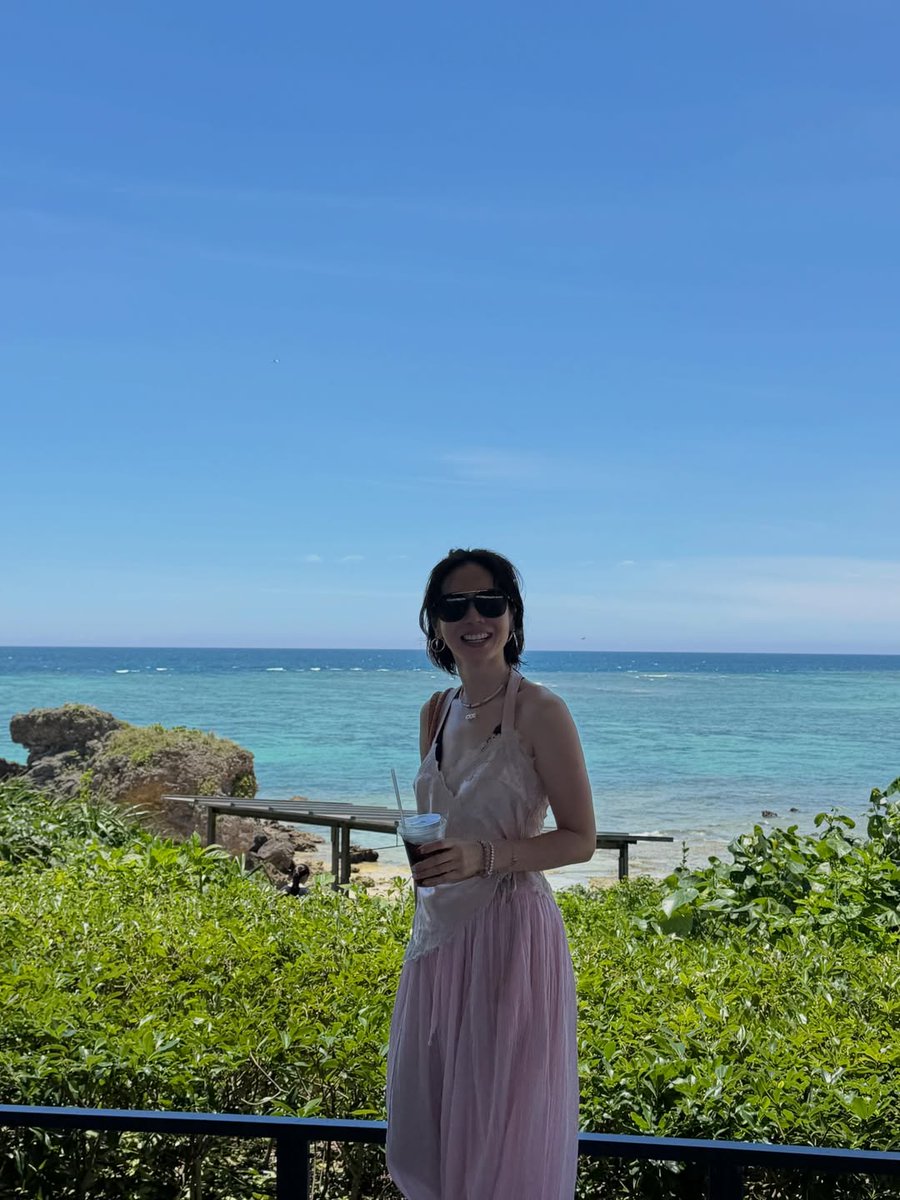 BinJinHand_22's tweet photo. #Yejijand: 3일째✌️ 

Enjoy your trip #KimFamily and friends!🥰🥰🥰 

#Yejinfoot_official #SonYeJin #Yejin #SonEonJin #EonJin #BinJin #HyunBin #KimTaePyung #TaePyung #KimWooJin #WooJin #Alkong #KimSon #HyunSon 

[06.20.2026] https://t.co/ffgCjM0bTV