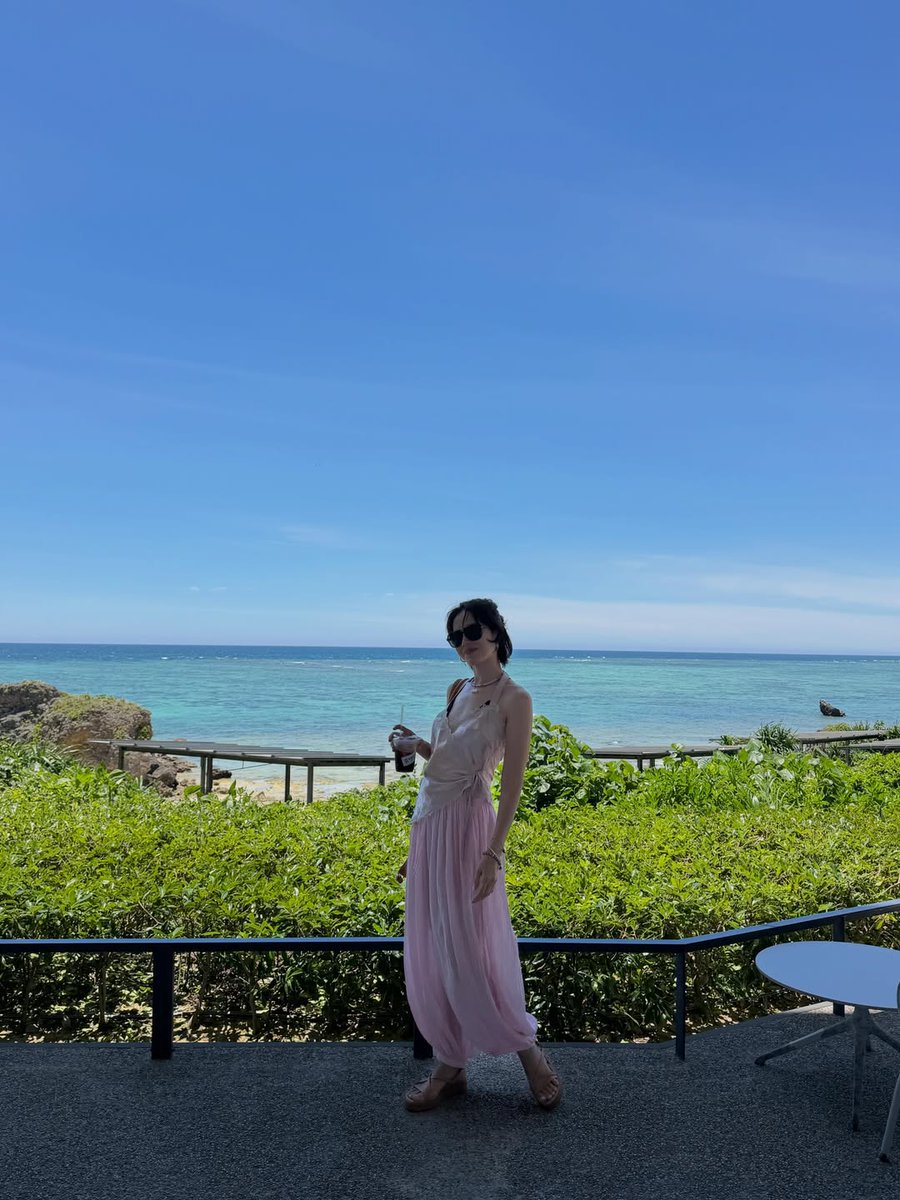 BinJinHand_22's tweet photo. #Yejijand: 3일째✌️ 

Enjoy your trip #KimFamily and friends!🥰🥰🥰 

#Yejinfoot_official #SonYeJin #Yejin #SonEonJin #EonJin #BinJin #HyunBin #KimTaePyung #TaePyung #KimWooJin #WooJin #Alkong #KimSon #HyunSon 

[06.20.2026] https://t.co/ffgCjM0bTV