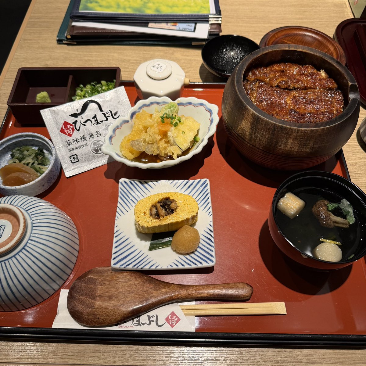 kazudodo's tweet photo. ボトックス注射からのひつまぶし！
おれはしら河派です🫶 https://t.co/AoqwuSpzUQ