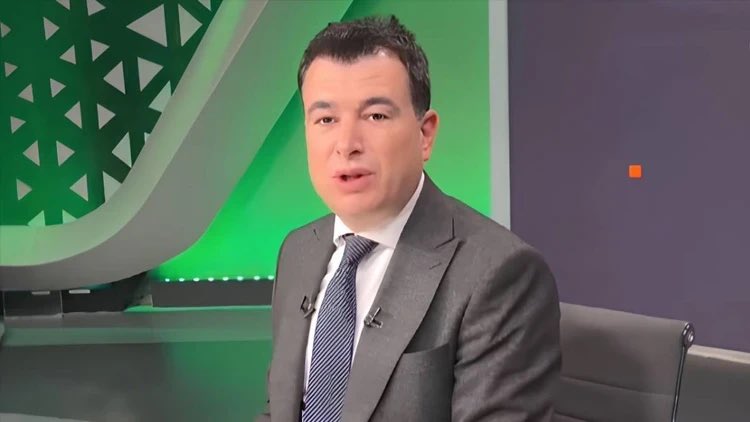 harveyjacobs's tweet photo. verin son maçı kafasına göre anlatsın hakeem olujuvan falan https://t.co/iscugMdXAh
