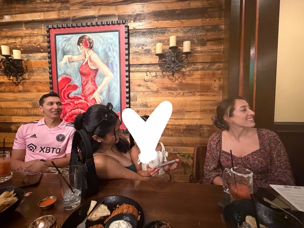 mikasaparker's tweet photo. reunited with some HS friends and mann i got hella baby fever. im gonna make a great momma someday :’) https://t.co/XNj8lGny75