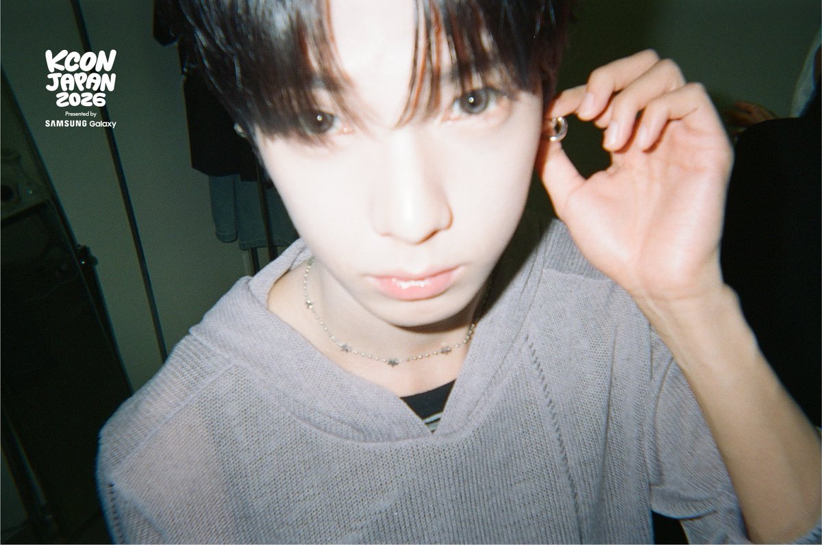 kconjapan's tweet photo. [#KCONJAPAN2026] Behind the Scene: Film Camera by #FLAREU

photo by. @flareu_official

-
KCON JAPAN 2026
MAY 8-10
Makuhari Messe

Let's #KCON https://t.co/8MyQVPVrp6