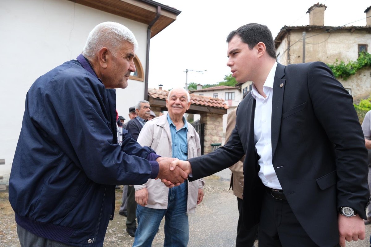 bilgin_tarim's tweet photo. 🏛️ Suruç’a Genç, Dinamik ve Çalışkan Bir Kaymakam

Orhaneli’nde gençlik ve spor projelerine verdiği destek, sahadaki çalışmaları ve vatandaşlarla kurduğu güçlü iletişimle takdir toplayan Kaymakam Muhammed Furkan Tuna, artık Suruç’ta görev yapacak.

@mfurkantuna @Orhaneli_Kymkm https://t.co/DZql5WuuJ2