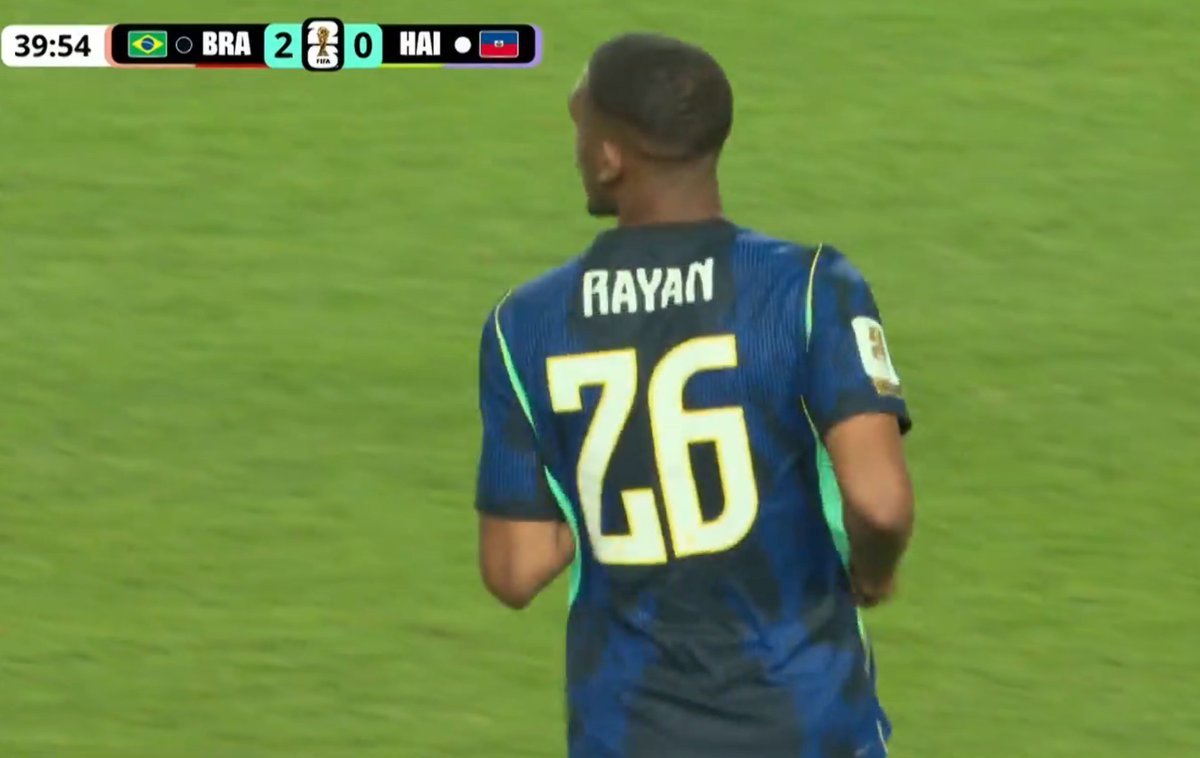 BournemouthArg's tweet photo. 🥹 Rayan entró en Brasil y está haciendo su debut mundialista!!

#afcb ❤️🍒 https://t.co/PpG6LQhhFw
