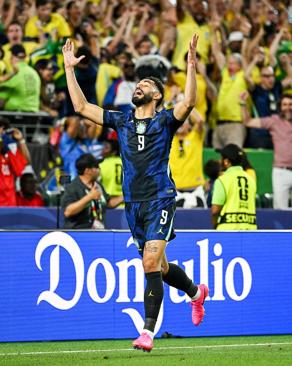 StatmanDave's tweet photo. The last player to score a World Cup hat-trick for Brazil was Pelé back in 1958.

Matheus Cunha is one away. 🔜 https://t.co/wL0EDCr9Mj