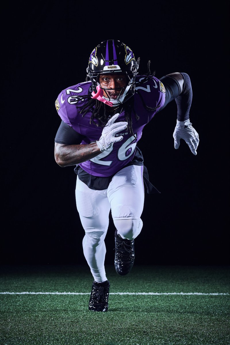 KVonWallace's tweet photo. #KMasterLock™️$$ 22 Years Of Football 7th Year In The NFL https://t.co/uLtcfGu8fR