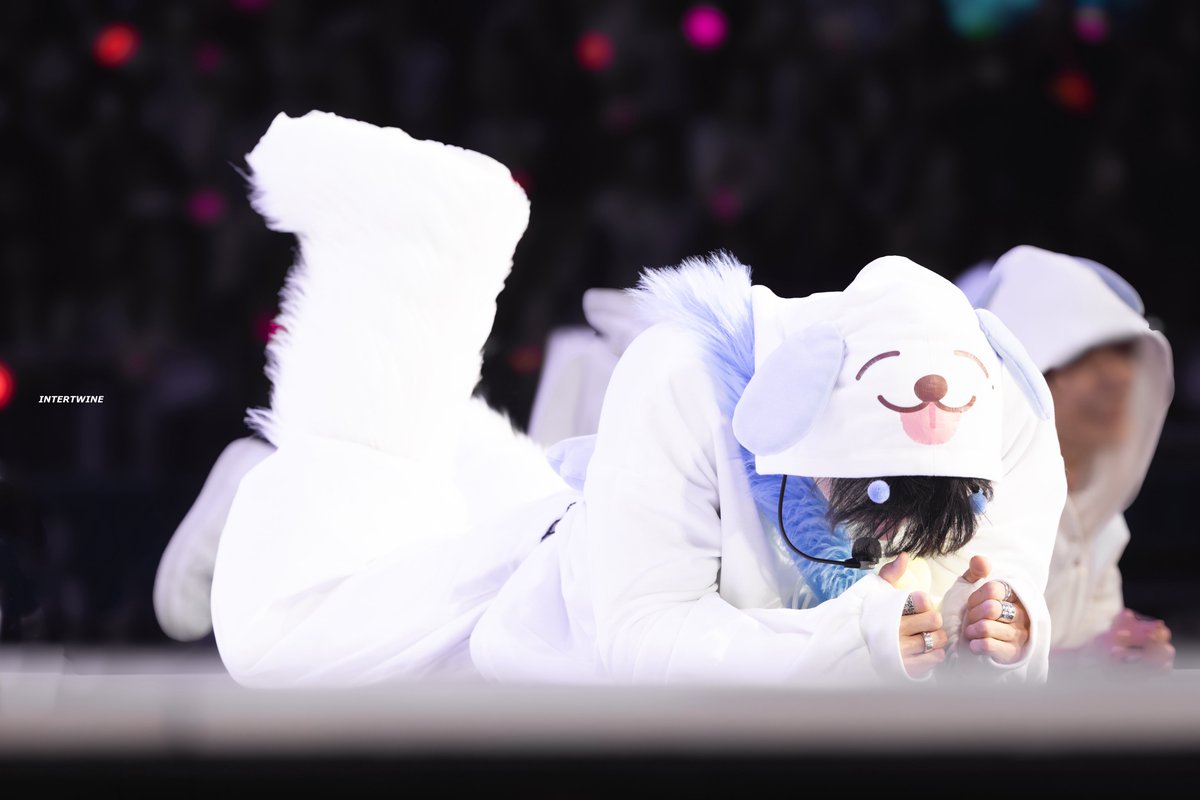INTERTWINE2313's tweet photo. 260614 JNJM DUALITY Seoul
🐶🩵

#제노 #JENO https://t.co/vZ4FXgDvt9