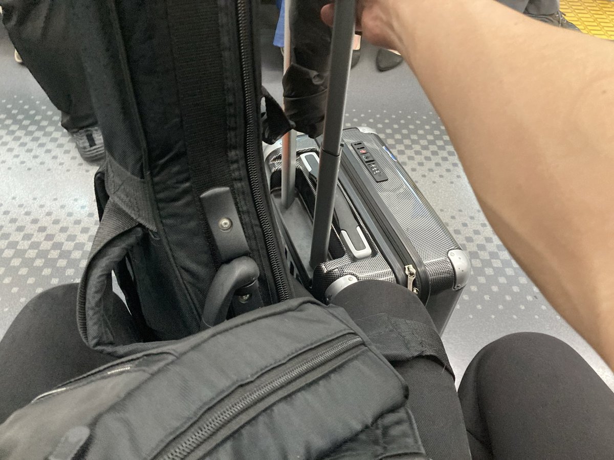 TomK_Bass's tweet photo. 眠い目を擦りながら巣鴨へGo https://t.co/6tMYkDcBFp
