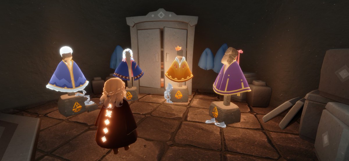 chillchoco__'s tweet photo. #sky星を紡ぐ子供たち

キャンマラしてたら一億年ぶり??に
野良ちゅんからフレ🕯⋆
手繋いでキャンマラ連れてったけど
いきなりゲーム落ちていなくなったwww

んで3枚目？これいつかの季節精霊服？
星キャン4つ解放しておいたけど
これ転生の時貰える羽増えるんやけ？
増えるなら転生すれば13なれる〜 https://t.co/gJKqYYJnAf