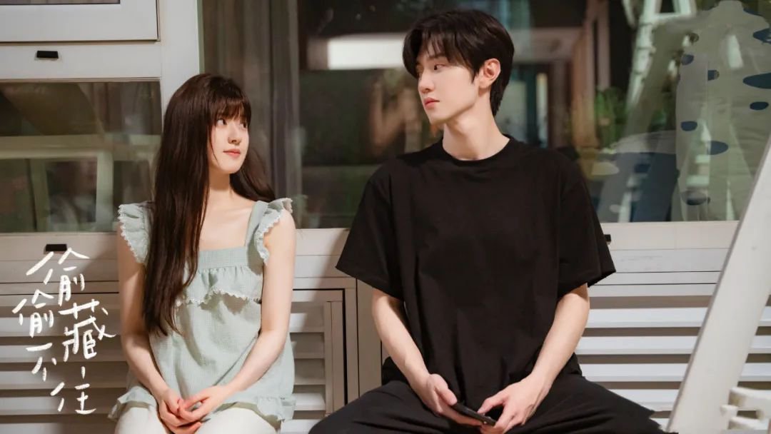 jack_yamap's tweet photo. เมื่อวานนี้ยัยเด็กส่งของหวาน+ชาผลไม้ เลี้ยงกอง 《雾里青》ด้วยล่ะ 😌🥤 คุณโปรดิวเซอร์ Zhang Jun Bo คนสวยของ #แอบรักให้เธอรู้  #HiddenLove นี่เอง 

เดือน 6 แบบนี้ฟิลแอบรักจะมาหน่อยเนอะ พอดีเลย~

#ZhaoLusi #จ้าวลู่ซือ https://t.co/fHDluCjd3H