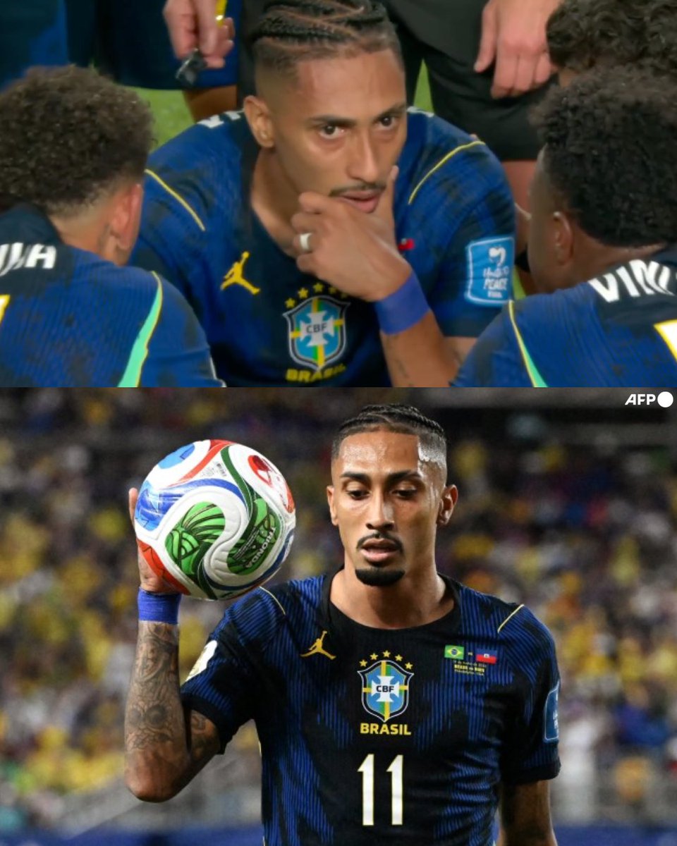 InvictosSomos's tweet photo. ¡¡LAMENTABLE NOTICIA!! Raphinha salió LESIONADO del partido entre Brasil y Haití. El capitán del FC Barcelona no pudo completar el primer tiempo del juego. Lo positivo es que se marchó del campo por su propio pie. Ojalá haya sido por precaución y para no forzar más. Esperemos que esto no sea el final de su participación en la justa mundialista. Sería tristísimo que uno de los mejores jugadores del planeta cause baja del torneo más importante que existe. FUERZA, RAPHINHA.