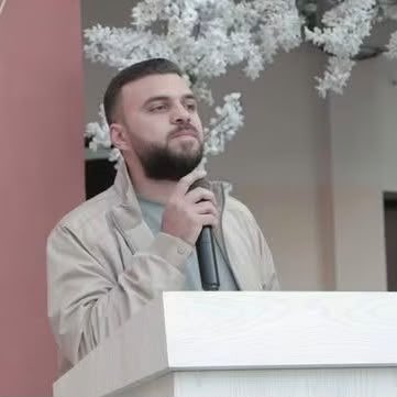 gazanotice's tweet photo. 🚨 In what appears to be a systematic targeting of community figures, Mr. Tarek Abu Saif, Director of the Hamamat Al-Salam Foundation, was killed in an Israeli strike that hit his vehicle in Gaza City two days ago.

His organization had contributed to rebuilding Al-Shifa Medical Complex, restoring university classrooms at Al-Aqsa and Al-Azhar, and establishing several schools across Gaza.