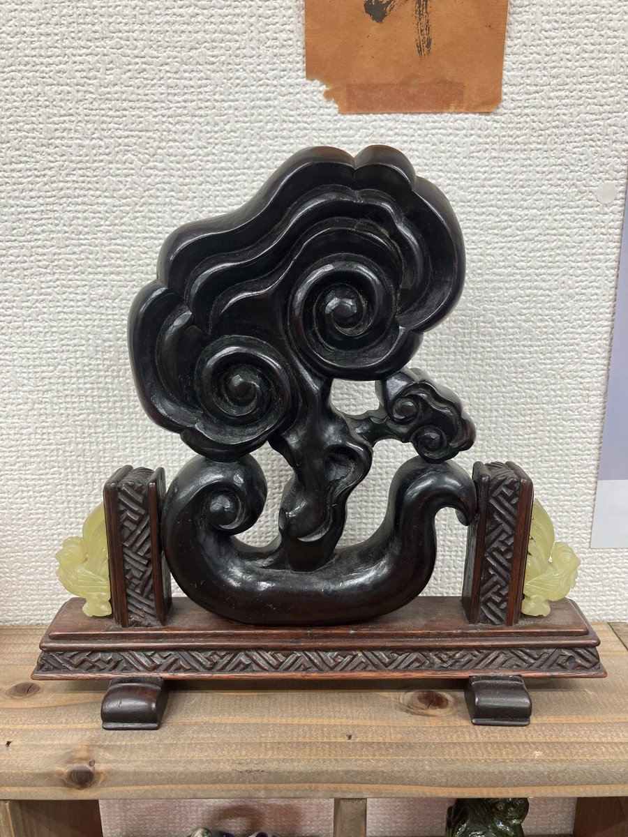 様々な材、造り・大きさの硯屏を紹介してきました お手元にお気に入り