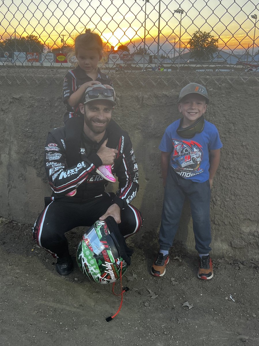 BrittDGibson's tweet photo. My son ran into his favorite driver tonight.  @n_d_1_ @FremontSpeedway @AllStarSprints https://t.co/SxlhrYs5hg