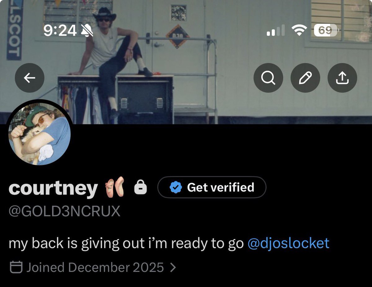 djoslocket's tweet photo. main vs priv layouts 😋 https://t.co/25DK85l5os