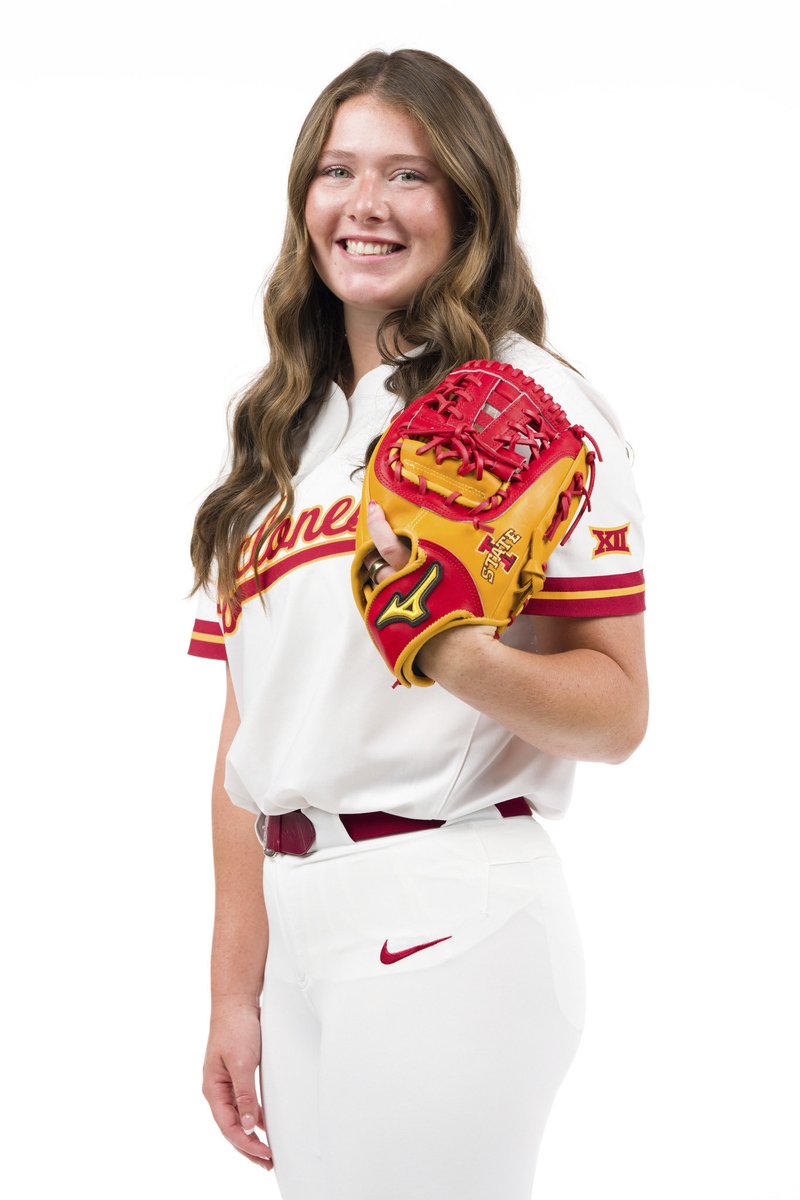 23Kdiggs's tweet photo. Headed to Ames!!! Can’t wait 💛🌪️❤️#next2 #ISU https://t.co/VCpYJo2Ybx