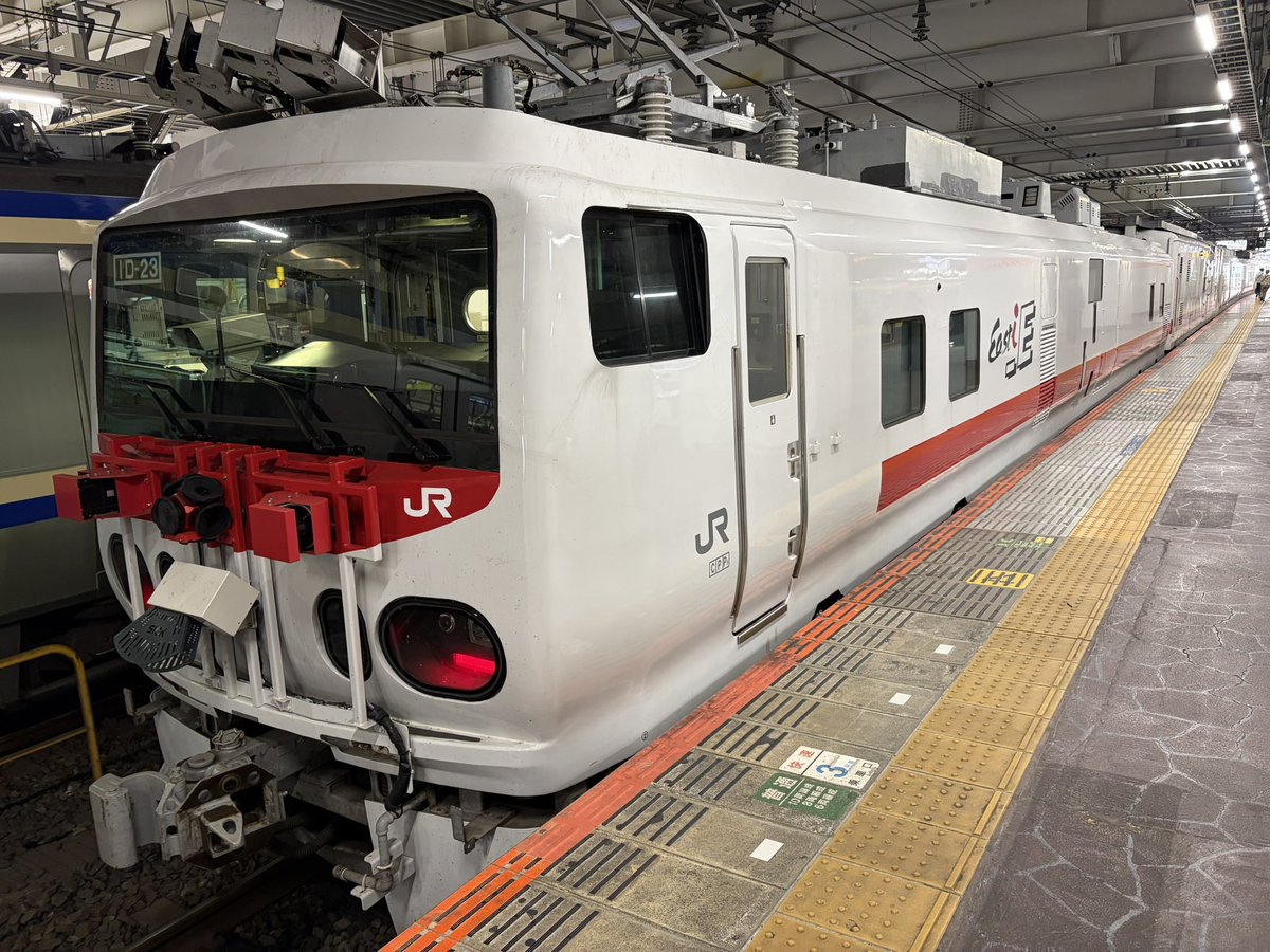 S77_3101's tweet photo. 久しぶりの投稿ですが…
イースト菌がいました🚃 https://t.co/RgTiV9tdbh